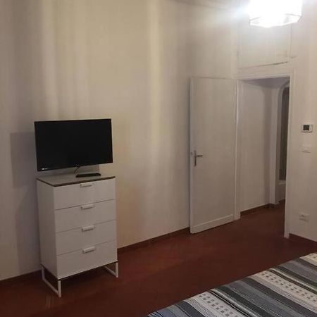 Living In Centro Storico Apartment Firenze Bagian luar foto