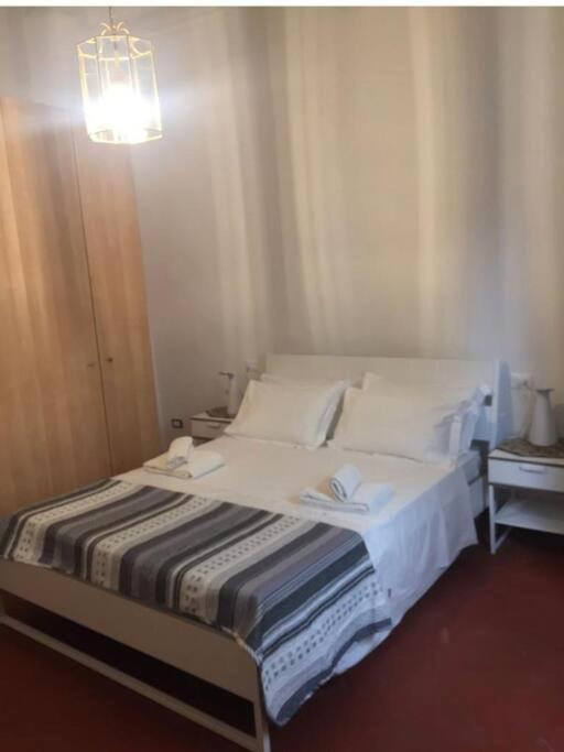 Living In Centro Storico Apartment Firenze Bagian luar foto